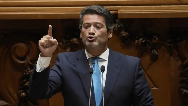
                    Chega responde a processo de Nuno Melo: 