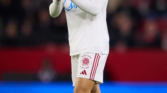 Oficial: Estrela da Amadora anuncia contrataÃ§Ã£o de Joan JordÃ¡n ao Sevilla