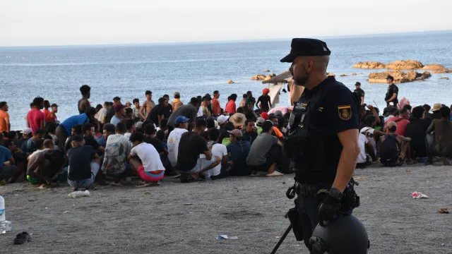 Ex-comissÃ¡rio europeu considera crise em Ceuta ataque hÃbrido contra UE