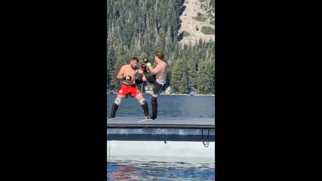 Zuckerberg lutou com ex-campeão da UFC no meio de um lago. Veja o vídeo