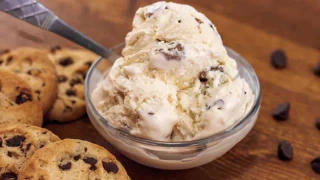
                    Receita do gelado (proteico) inspirado nas famosas cookies com pepitas
                