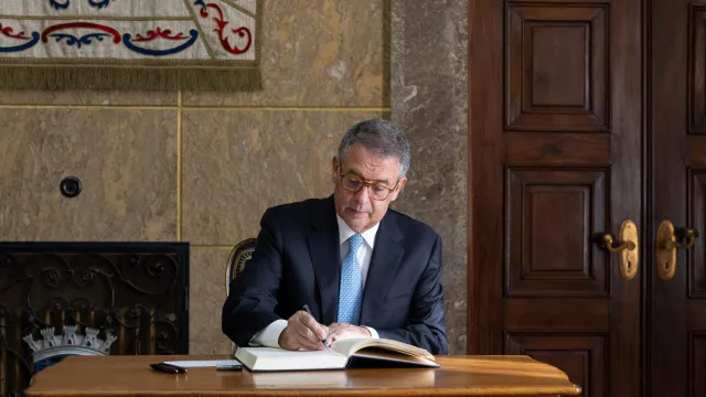 
                    Seguro promulga revisão do modelo de apoio às artes
                