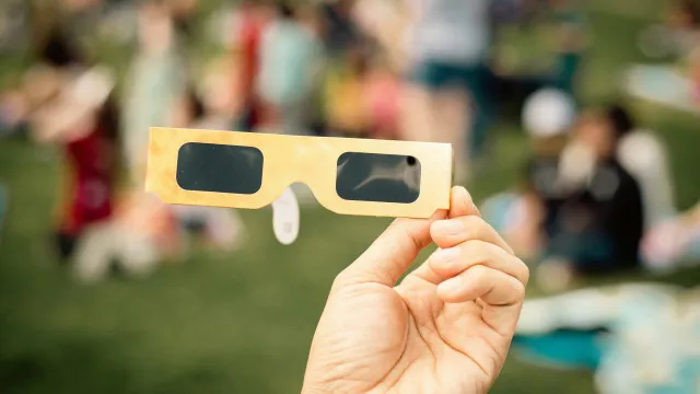 
                    Ainda não sabe onde ver o eclipse? 10 spots para acompanhar tudo
                