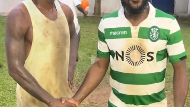 Seydou Doumbia aparece com KessiÃ© e hÃ¡ pormenor que salta Ã  vista