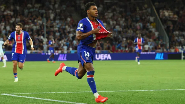 
                    PSG eclipsa Villa e conquista Supertaça Europeia (com sirenes a soar)
                