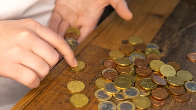 Desafio dos trocos: "NÃ£o tem grande ciÃªncia", mas ajuda a poupar