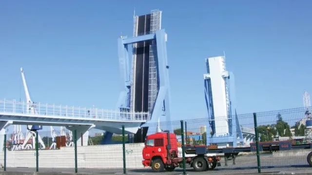 Ponte mÃ³vel de LeixÃµes reabre hoje em Matosinhos apÃ³s obras de manutenÃ§Ã£o