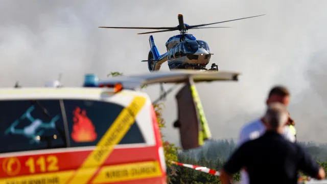 Mais de 2.000 pessoas retiradas de casa devido a incÃªndio na Alemanha