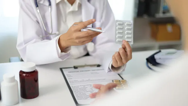 
                    Este medicamento comum pode fazer pior ao fígado do que o álcool
                