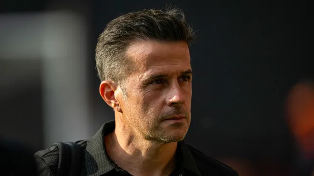 
                    Apostar tudo… ou pensar no FC Porto? O onze provável do Benfica em Milão
                