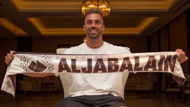 
                    Oficial: Carlos Daniel deixa Marítimo para assinar pelo Al Jabalain
                
