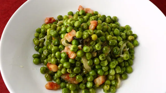 Receita de ervilhas com ovos escalfados: Um clÃ¡ssico que nunca desilude