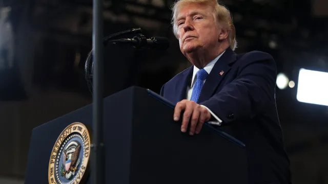 Donald Trump reitera que EUA tÃªm controlo de estreito de Ormuz Â 