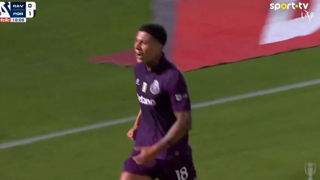 Titular um ano depois, NehuÃ©n PÃ©rez deixou assim o FC Porto a vencer