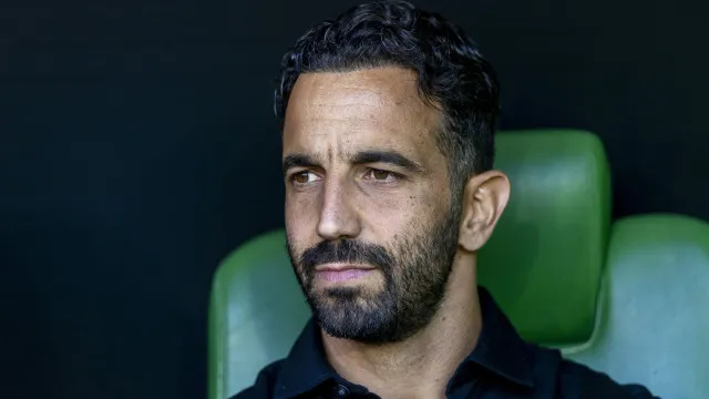 
                    Ruben Amorim surpreende após reencontro: 