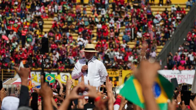 
                    Lula terá mais tempo de propaganda eleitoral gratuita do que Flávio
                