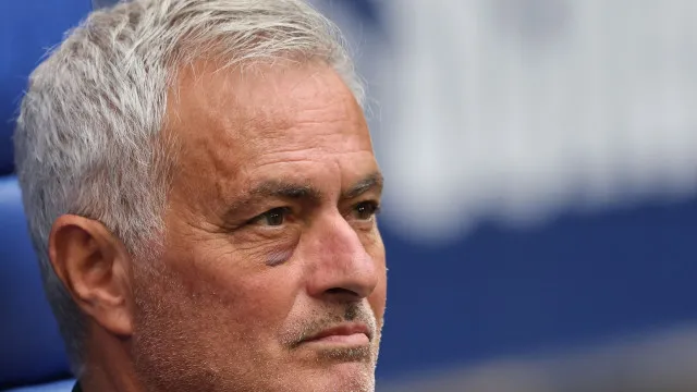 
                    Mourinho apareceu com olho negro em jogo do Real Madrid e há explicação
                
