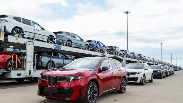 
                    Novo BMW iX3 chega às 50 mil unidades em menos de um ano
                