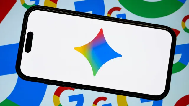 
                    Estudo: Google considerada empresa de IA mais confiável. E a OpenAI?
                