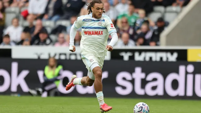 
                    Diego Moreira contratado pelo AC Milan, de Ruben Amorim, ao Estrasburgo
                