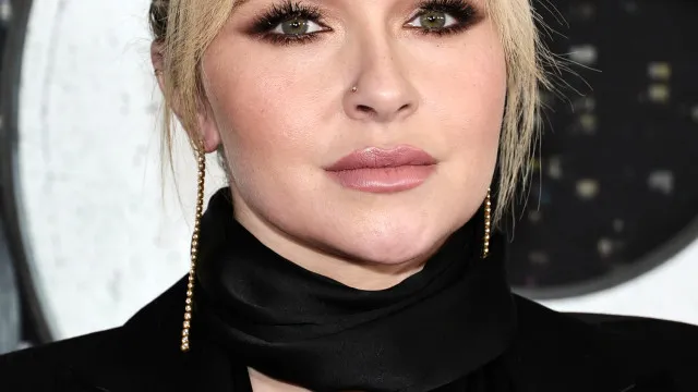 
                    Neutrogena alvo de críticas após morte de Hayden Panettiere. Marca reage
                