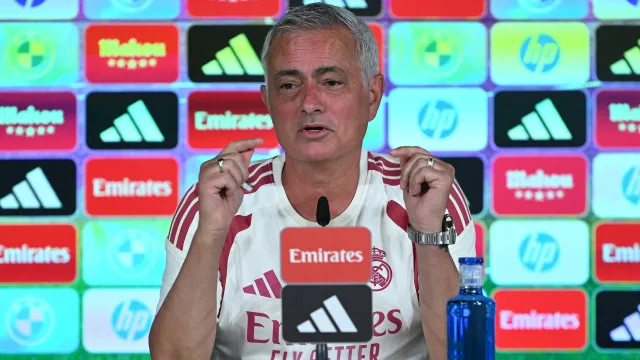 
                    Mourinho revela carinho especial pelo Benfica: 