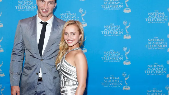 
                    Pai da filha de Hayden Panettiere assinala aniversário da atriz
                