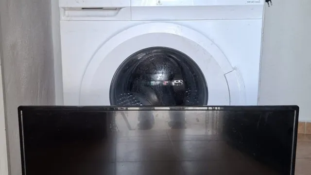 
                    TVs e máquina de lavar: Homem identificado por assalto a casa em Moura
                