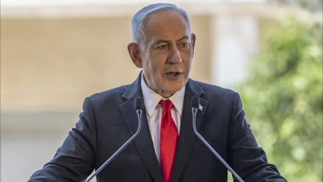 
                    Benjamin Netanyahu ordena evacuação de colonatos na Cisjordânia
                