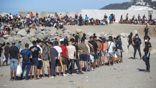 
                    Ceuta pede que governo concretize plano de segurança para início de aulas
                