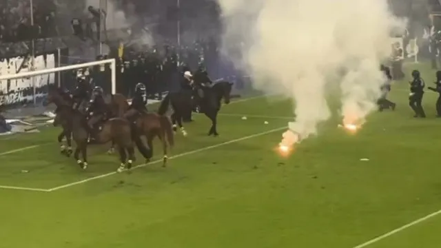 
                    Jogo da Taça da Alemanha resulta em 85 feridos após incidentes
                