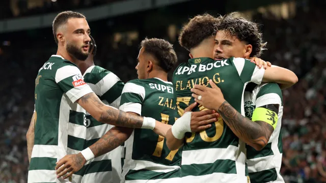 
                    EM DIRETO: Sporting vence diante do Alverca. FC Porto joga no domingo
                