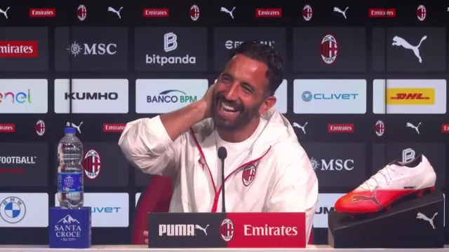 
                    Ruben Amorim surpreende ao falar italiano e... acaba tudo a rir
                