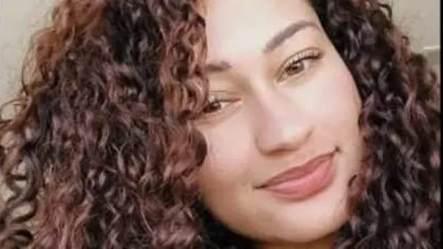 
                    Carta assinada por jovem sequestrada no Brasil encontrada no bolso do ex
                