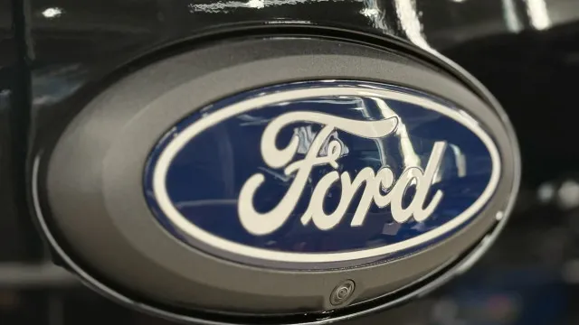 
                    SUV 