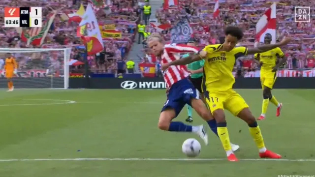 
                    Jogo para esquecer. O lance de Hjulmand que custou um penálti ao Atlético
                