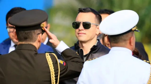 
                    Governo do Equador acusado de tentar impedir oposição de concorrer às eleições
                