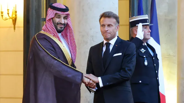 
                    França e Arábia Saudita anunciam complexo de entretenimento em Paris
                