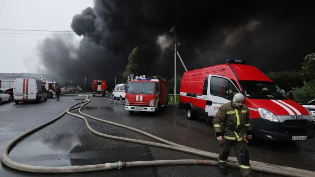 
                    Troca de ataques aéreos entre Ucrânia e Rússia faz quatro mortos
                
