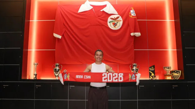 
                    Oficial: Benfica reforça meio-campo e contrata jogadora ao Tottenham
                