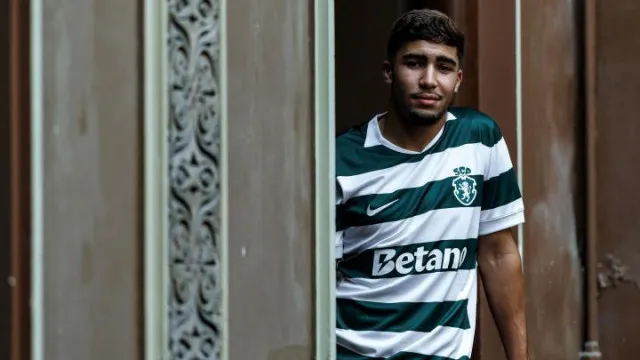 
                    Oficial: Moncef Zekri é o novo reforço de verão do Sporting
                