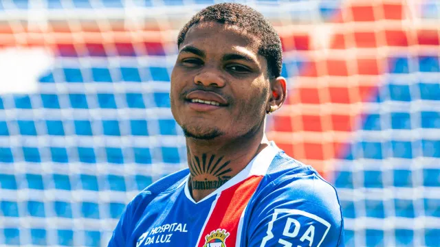 
                    Oficial: Avançado brasileiro Gabriel Carioca reforça ataque do Alverca
                