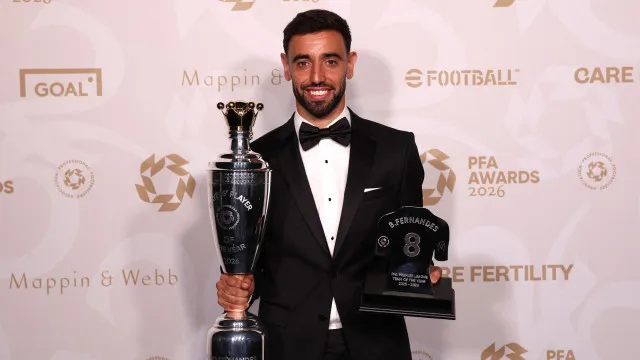 
                    Bruno Fernandes eleito o jogador do ano em Inglaterra pelos futebolistas
                