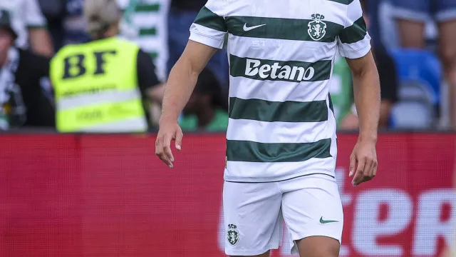 
                    Bragança vai de capitão a dispensável no Sporting e há destinos possíveis
                