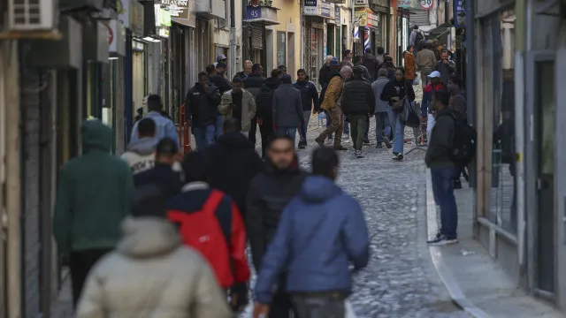 
                    Detetados 1.117 casos de imigrantes irregulares entre 52 mil fiscalizados
                