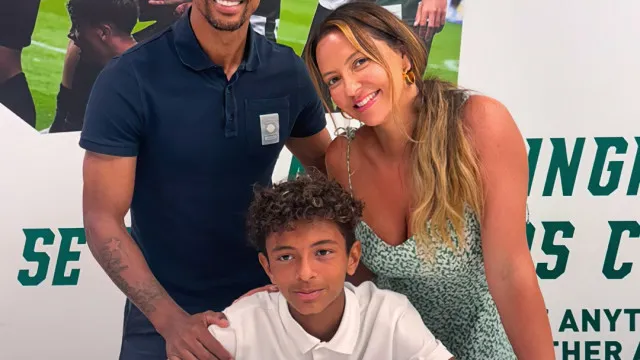 
                    Lucas Cunha, filho de Nani, assina pela formação do Sporting
                