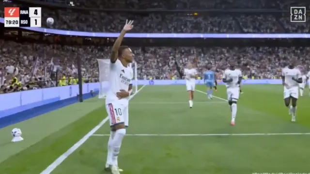 
                    Mbappé completou hattrick, mas é o festejo que vai dando que falar
                