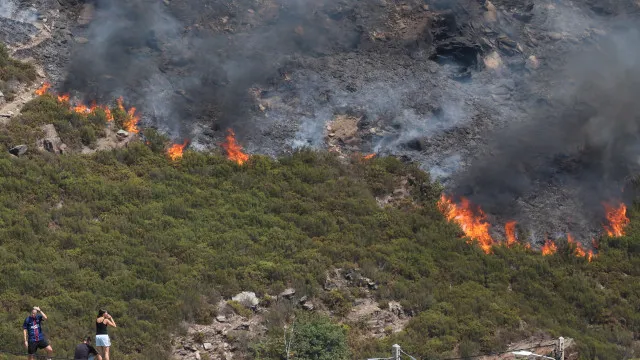 
                    Incêndios? Timor-Leste apoia compra de veículos para região Norte
                