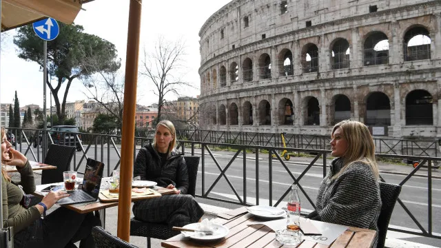 
                    Coliseu de Roma torna-se 