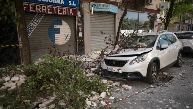 
                    Granada regista 1.279 sismos em duas semanas desde o de magnitude 5
                